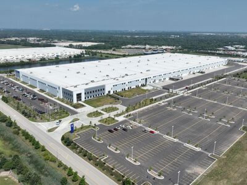 IMAGE: Aerial view of Lion Electric's Joliet, Ill. facility