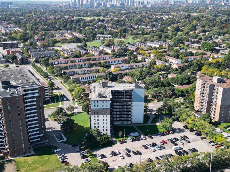3045 Queen Frederica Dr., in Toronto is one recent apartment property sale by CBRE's national investment team. (Courtesy CBRE)