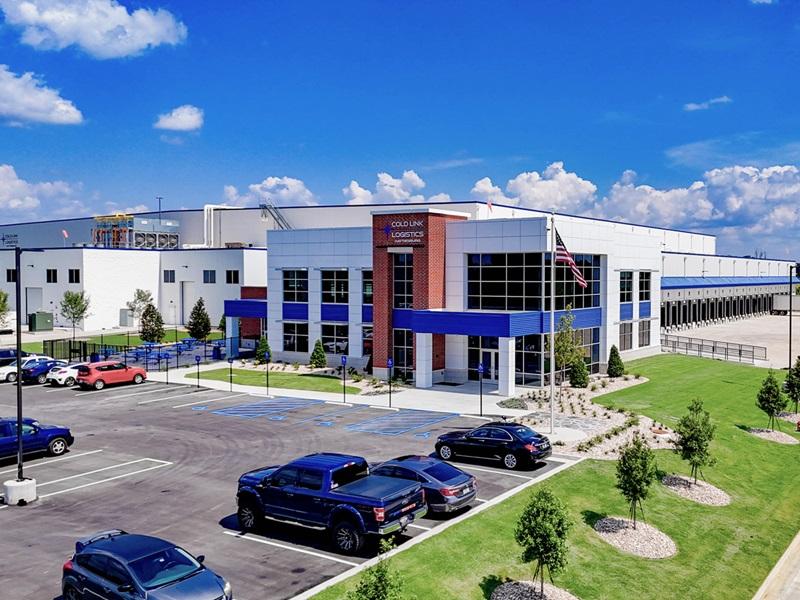 A joint venture of Slate Asset Management and Hamilton Lane has acquired a majority stake in Cold-Link Logistics. (Courtesy Slate Asset Mgmt.)