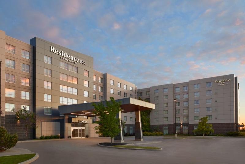 Genesis has acquired a two-hotel Marriott complex at Calgary airport, with Courtyard by Marriott and Residence Inn offerings. (Courtesy Genesis) 